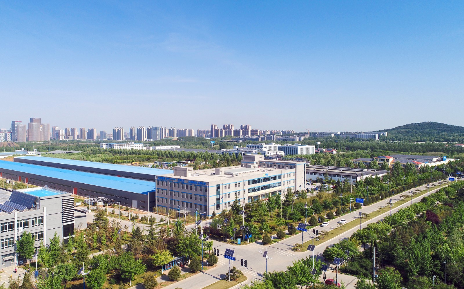 华亿在线手机版(大中国区)阳光办公楼（小尺寸）.jpg